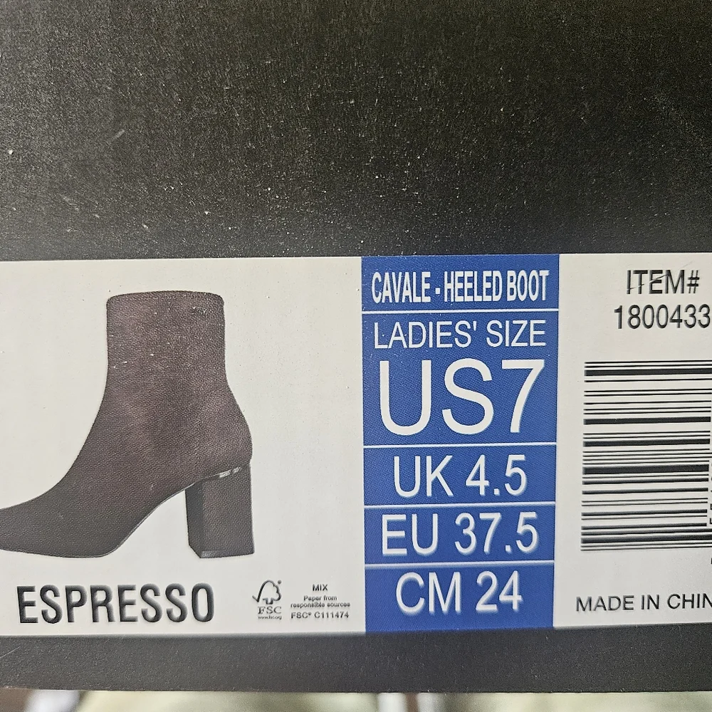 DKNY Cavale Expresso Boots! 7 - Picture 3 of 12